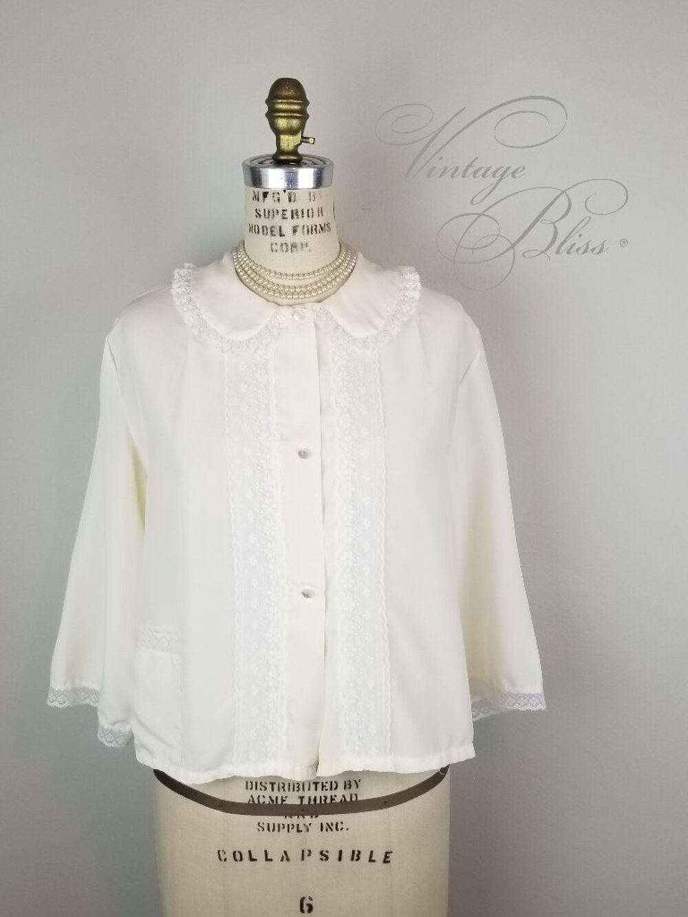 Vintage 1950's Pale Yellow Boudoir Bed Jacket with White Lace & Peter Pan Collar